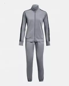 Conjunto de chándal corto de material de algodón para mujer Diseño al por mayor Ropa de correr para niñas con pantalones de chándal con capucha Técnica impresa - Product Image 3