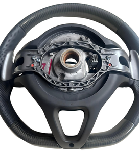 พวงมาลัยคาร์บอนไฟเบอร์คุณภาพสูง เหมาะสำหรับรถมอเตอร์ไซค์ McLaren 720s - Product Image 3