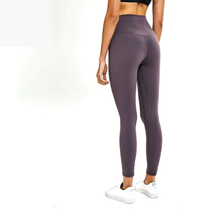 Ensemble de sport et yoga 3 pièces pour femme : Soutien-gorge dos nu, veste zippée et leggings taille haute - Product Image 5