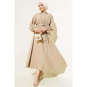 Robe rayée fine boutonnée à taille élastique en vison - Product Image 3