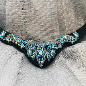 Bande de front de cheval en cuir noir de forme incurvée durable avec des bandes de front de cristaux d'aqua d'argent et de turquoise personnalisées dans toutes les tailles - Product Image 3