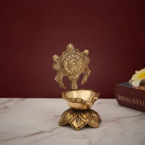 Chakra Diya tradicional de latón Sangu, mecha única, artesanía de Metal antiguo para decoración del hogar - Product Image 4