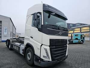 Camión Tractor Volvo FH 500 GLOBETROTT AXLE 6X2-4 Nuevo/Usado 2023 con Transmisión Automática, Motor Diésel Euro 6, Camión Volquete - Product Image 2