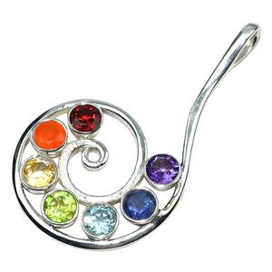 Colgante de plata de ley 925 con forma de Chakra Posh, varias piedras, joyería de plata hecha a mano en línea - Product Image 1