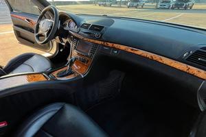 รถยนต์มือสอง ปี 2007 เมอร์เซเดส-เบนซ์ E63 AMG ซีดาน พวงมาลัยซ้าย/ขวา - Product Image 2
