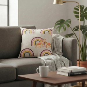 Funda de Cojín Decorativa Hecha a Mano con Estampado de Arcoíris en Algodón Boho, Textil para el Hogar para Uso en Hoteles - Product Image 4