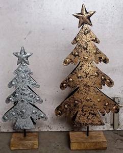 Étiquette ronde en métal peinte à la main sur le thème de l'amour pour la décoration de Noël et de mariage Fabriquée dans l'État de l'Uttar Pradesh - Product Image 3