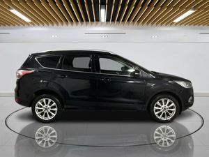 USADO LHD/RHD 2019 F O R D KUGA 2,0 TDCI EDICIÓN TITANIO - Product Image 2