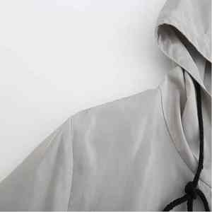 Chaqueta Cortavientos Personalizada de Alta Calidad con Capucha para Ropa de Moda de Invierno con Logotipo Frontal - Product Image 4