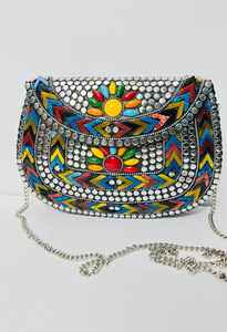 Bolso de Mano Tipo Clutch de Mosaico Premium con Diseño Vintage y Decoración de Letras con Piedras, Elegante para la Noche y de Alta Calidad - Product Image 6