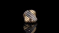 Hochglanzpolierter 14K Massivgold Rhodium-Plattierter Damenring mit Breitem Band und Brillantschliff Laborgezüchteten Diamanten |   IGI-Zertifiziert für Tägliche Anlässe