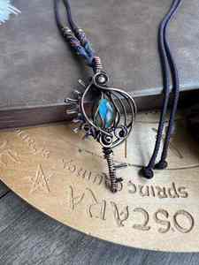 Collier de guérison de style bohème vintage fait à la main en cuivre macramé Design plaqué or Labradorite pendentif cadeau - Product Image 4