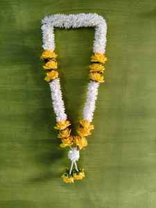 Milni Mala Tradicional India al por Mayor con Cuentas de Perlas de Jazmín y Rosa Amarilla, Jaimala para Novios, para Pooja, Templo, Boda - Product Image 5