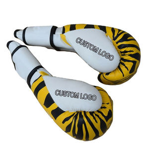 Gants de boxe professionnels en cuir personnalisables avec fermeture à lacets, design respirant et imperméable pour l'entraînement - Product Image 5