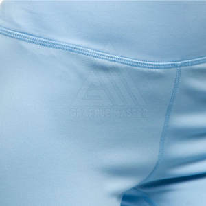 Nouveauté 2024 Leggings de sport pour femmes, couleur unie, mi-longueur, respirants, légers, séchage rapide, grandes tailles - Product Image 6