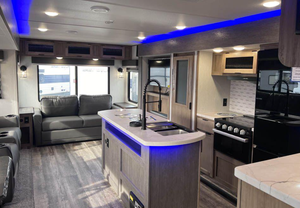 Venta al por Mayor de Autocaravanas Usadas 2020 2022 2023, Remolques de Viaje 33BG / 26RL, Autocaravanas Forest River Alpha Wolf Disponibles - Product Image 3