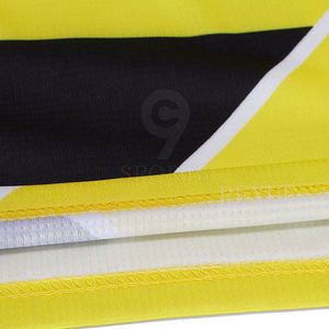 Conjunto de uniforme de fútbol para hombres con Jersey y pantalones cortos personalizados para partidos y entrenamientos de equipos - Product Image 5