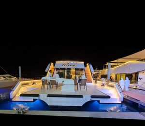 รถเครน Puma ที่คลุมทั้งตัวทำจากไฟเบอร์กลาสของเรือที่มีคุณภาพสูงรถเครนแบบใหม่แกนเกียร์แบบตุรกี - Product Image 5