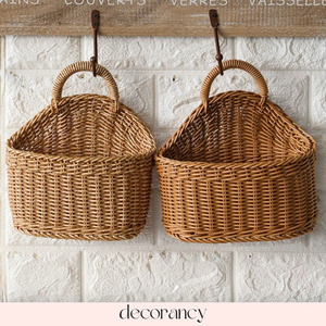 Handcrafted Round Rattan <b>Weave</b> Storage <b>Basket</b> with Lid for Desktop or House Decoration Weaved Storage Box <b>Basket</b> - Product Image 1