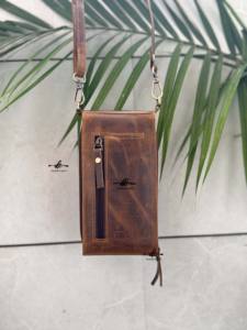 Nuevo diseño Sling Bag Full Grain Crunch bolso de cuero Gypsy Boho teléfono monedero Vintage hecho a mano estilo occidental Bolso multiusos bolsas - Product Image 4