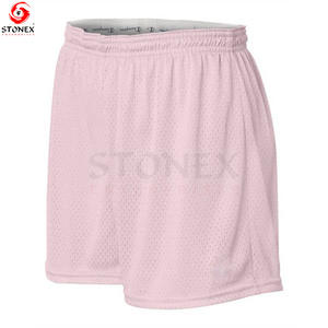 Shorts de sport en maille pour femmes avec logo personnalisé sur le devant, taille plus, tissu respirant à séchage rapide, design à taille élastique - Product Image 4