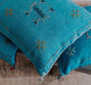 Coussins décoratifs carrés en coton brodés style bohème Cactus - Product Image 1