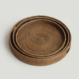 Grossiste Plateau de service décoratif multifonctionnel en rotin de forme ronde méticuleusement fabriqué à la main blanc lavé pour la décoration intérieure - Product Image 2