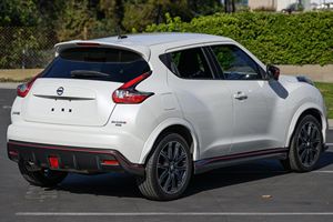 2017 Juke NISSMO R-S Tubo 4 cylindres AWD - Product Image 5