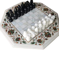 Jeu d'échecs en marbre blanc indien écologique, marqueterie florale semi-précieuse incrustée, artisanat d'art de collection Diwali Agra