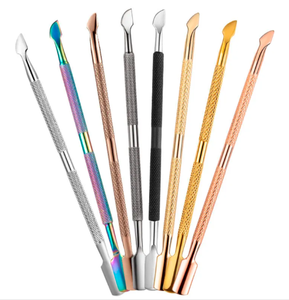 Raspador recortador de cutículas negro profesional Acero inoxidable Triángulo Empujador de cutículas Cuchara Salón Suministros de uñas Herramientas para dedos - Product Image 5