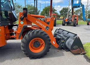 รถตักล้อยางฮิตาชิ ZW80-5B รุ่นขายดีที่สุด - Product Image 6