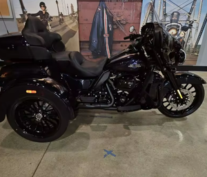 Vente chaude 2024-2025 FLHTCUTG - Tri Glide Ultra Nouvelle moto trike, dédouanement gratuit - Product Image 2