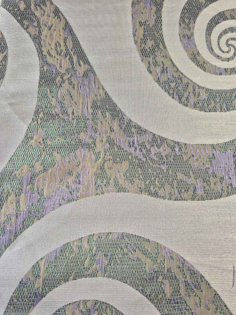 สีเขียวเข้ม