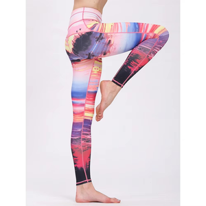 Poliéster Spandex Fitness Ropa Leggings Sublimación Imprimir Yoga Wear Gimnasio Leggings Yoga Deportes Pantalones - Product Image 3