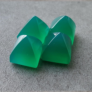 Onyx vert naturel de qualité incroyable forme carrée pyramide pierre précieuse dos plat calibré cabochon en gros, toutes les tailles disponibles - Product Image 6