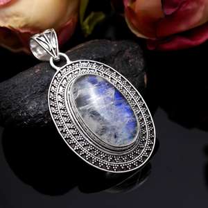 Vintage arc-en-ciel pierre de lune pendentif ovale forme Cabochon allemand argent fait à la main bohème grand feu bleu pierre de lune pendentif - Product Image 2