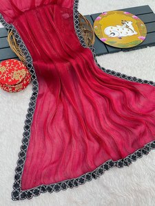 Saree en soie de créateur avec séquence de bordure en dentelle épaisse, beau style pakistanais pour les cérémonies de mariage et de fête - Product Image 5