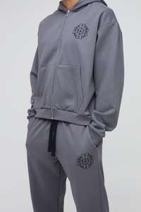 Trendy Hoodie Sweatpants Jogger Set Cargo Pant Chándal Sostenible Oversized Boxy Homme Cross Zip Hooded Chándal Colección - Product Image 2