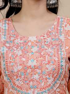 ชุด anarkali kurta ผ้าฝ้ายแท้สำหรับผู้หญิงชุดพิมพ์ลายสีพีชและปักลายชุด anarkali kurta ขายส่งจำนวนมาก - Product Image 5