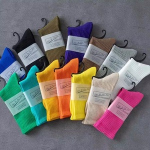 2025 vente en gros personnalisé de haute qualité chaussettes personnalisées femmes hiver laine chaussettes chaudes unisexe fabriqué au Pakistan - Product Image 2