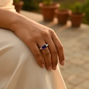 Bague de fiançailles pour femme en argent sterling 925 avec améthyste, sertissage géométrique, style classique, bijou cadeau - Product Image 1