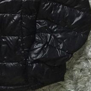 Veste d'hiver matelassée noire à col montant pour hommes Manteaux chauds décontractés Veste rembourrée pour hommes de haute qualité OEM - Product Image 5