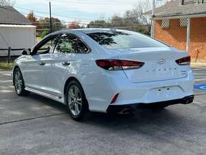 Hyundai Sonata Sport 4 portes berline 2019, en excellent état - Product Image 3
