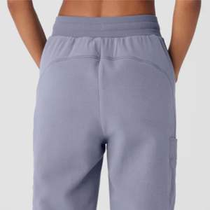 Jogging Slim-Fit personnalisé pour femmes avec taille élastique et cordon de serrage Pantalon de survêtement confortable en soie pour l'hiver Gym Fitness-Taille XL - Product Image 6