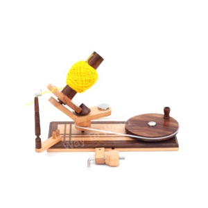 Bobinadora de bolas de hilo de madera para ganchillo y tejer, bobinadora de hilo de palisandro portátil de gran capacidad y resistente para madejas grandes - Product Image 3