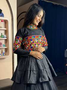 Navratri 디자이너 컬렉션 멋진 이중 감성 Kediyu - Lahenga 와 dupatta - Product Image 4