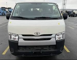 Toyota Hiace Standard 2.5L 5 vitesses MT 15 places Diesel/Essence 2025 – Véhicule d'occasion avec garantie de 3 ans et sécurité active – Vente mondiale - Product Image 3