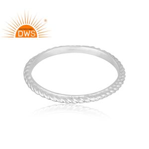 Anillo de banda delicada retorcida de plata de ley fina superventas, joyería personalizada para mujer, regalo para ella - Product Image 2