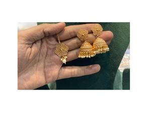 Ensemble collier et boucles d'oreilles plaqué or de qualité supérieure, aspect classique et authentique, collection pour fiançailles, mariage, fête, festival. - Product Image 2