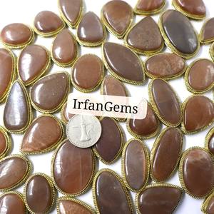 Colgante de Cristal de Cuarzo Melocotón con Ranura de Latón Clásico, Cristal Ranurado de Alta Calidad, Hecho a Mano con Macramé, Gema Unisex para Mujer - Product Image 2